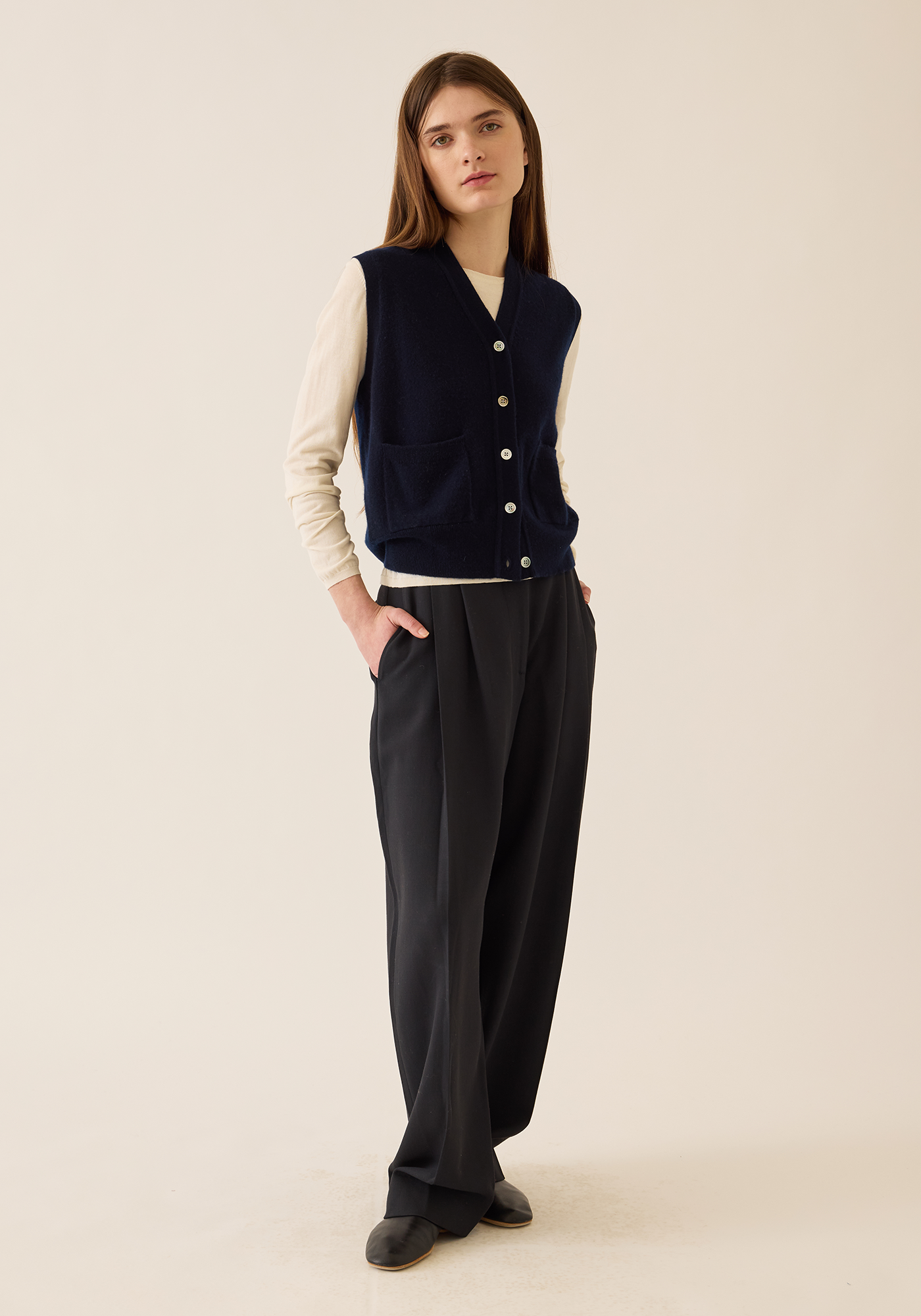 Juni Cashmere Vest