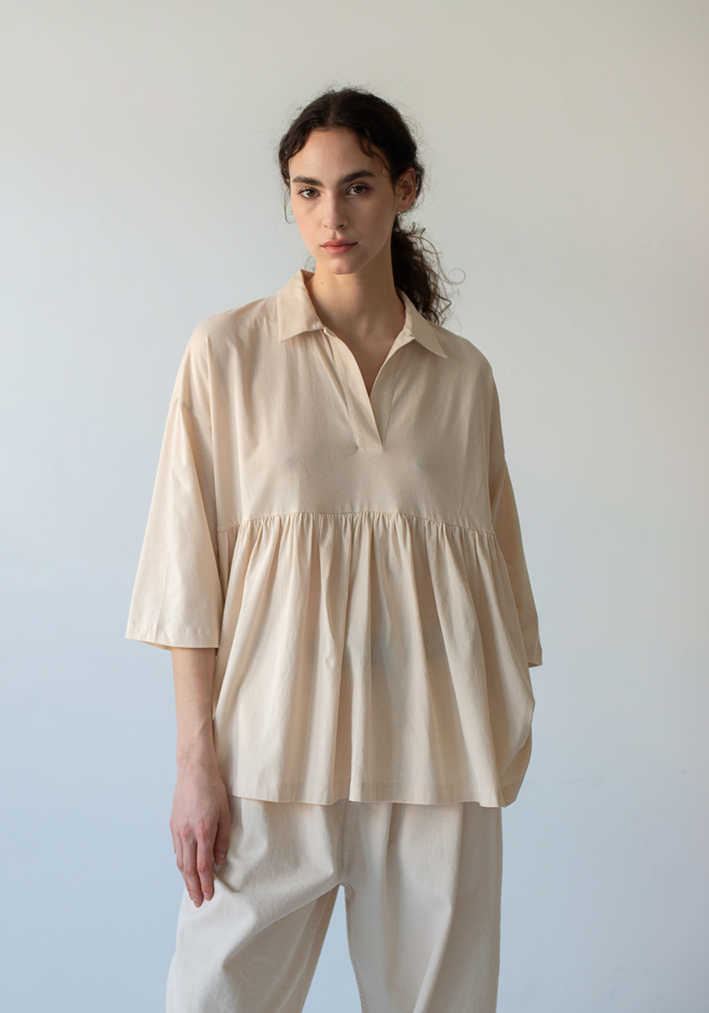 シグリッドトップ - 羊皮紙