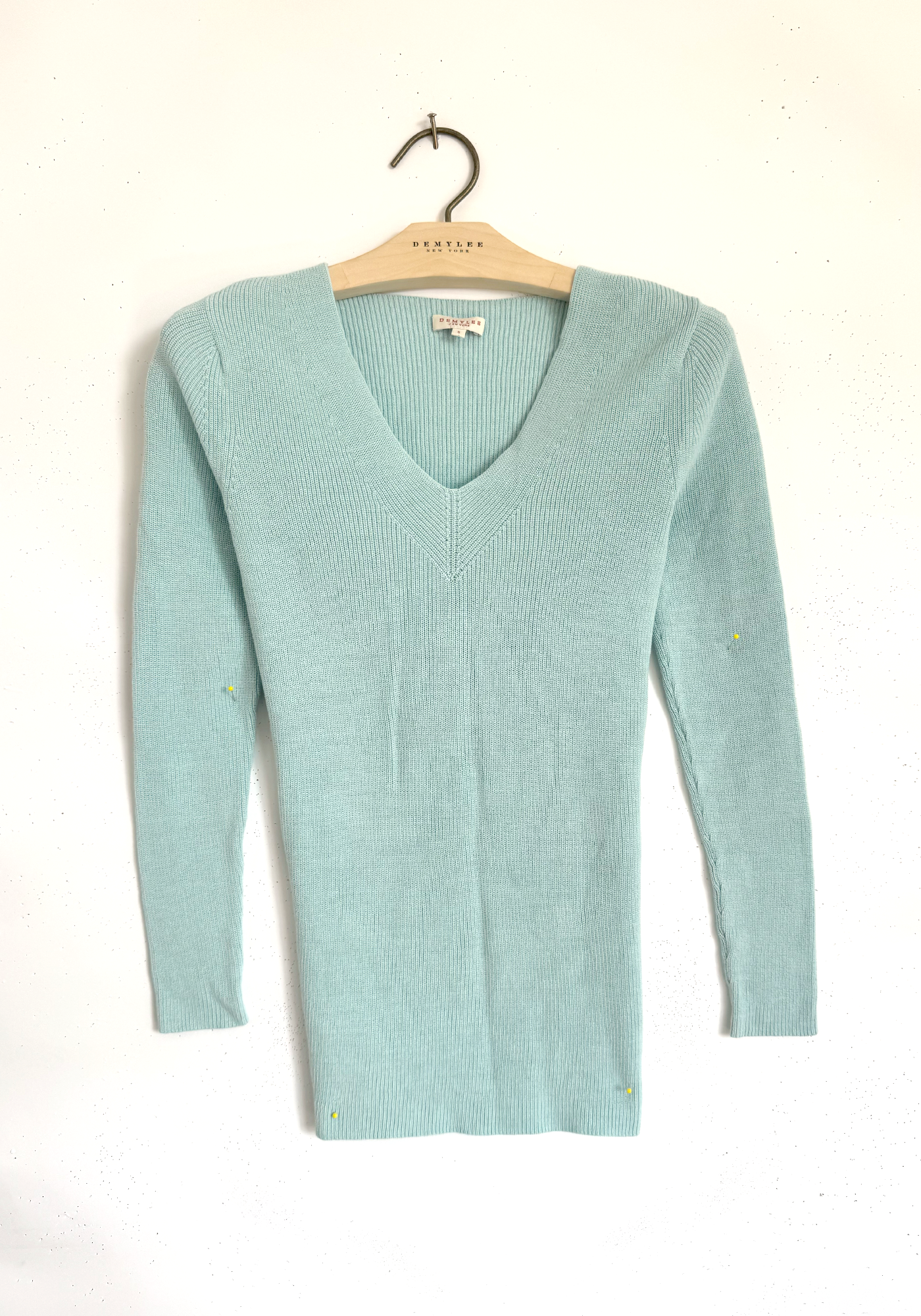 V-neck Fitted Sweater - Celeste
