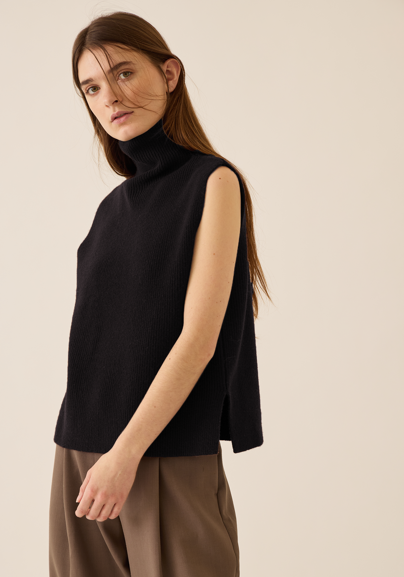 Aniyah Merino Wool Vest