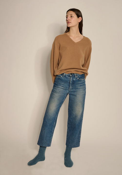 Jovie Cashmere Sweater in Non-Dye Beige main image 1